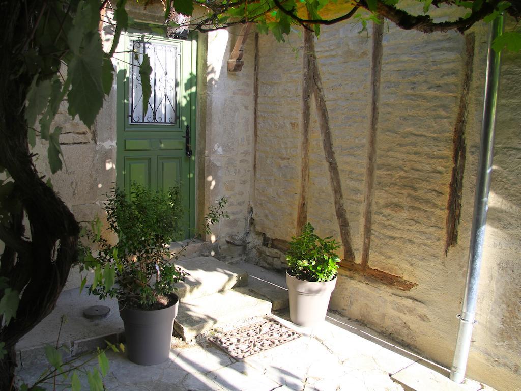 Cote-Serein La Privilege De La Tour Madame Noyers-sur-Serein Exteriör bild